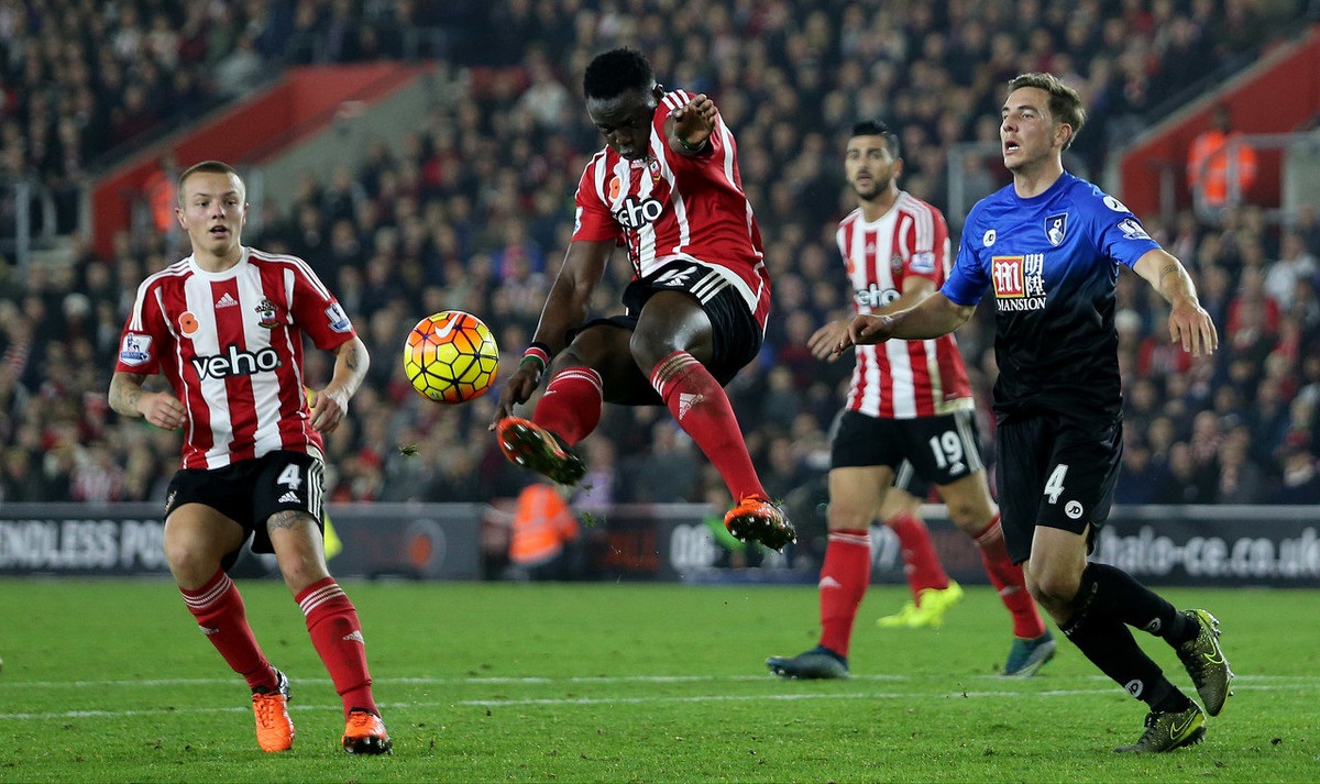 媒体人：13名球员出征韩国，张宁等五名集训球员已解散各自回队（媒体人称：13人赴韩，张宁等5名集训球员已离队回各队）