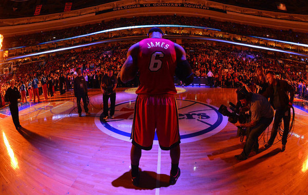 结束两年半的等待！官方：巴萨回归诺坎普，首战将对阵毕巴（两年半的等待终结！巴萨官宣重返诺坎普，回归首战迎战毕巴）