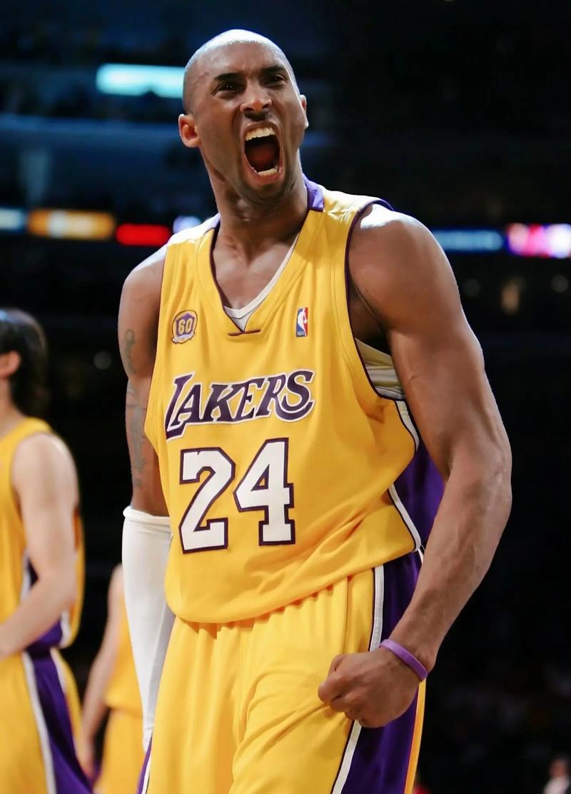 世体：特狮已进入康复的最后阶段，预计下周能回归球队大名单（世体：特尔施特根康复进入收尾阶段，有望下周回归球队大名单）