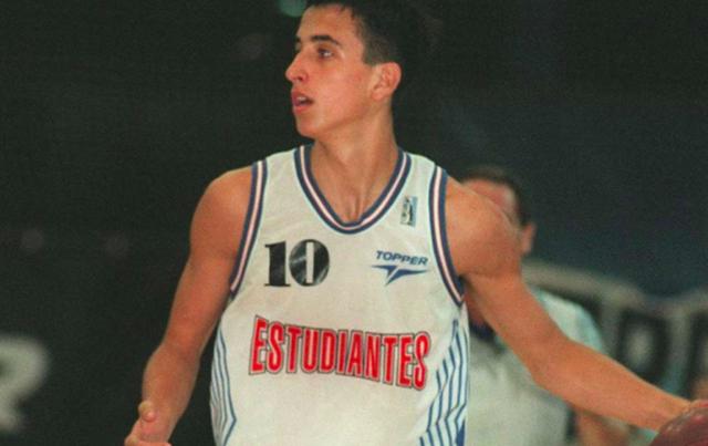 避免附加赛停赛，意媒：染黄的泽林斯基可能轮休波兰末轮比赛（意媒：为避附加赛停赛，吃到黄牌的泽林斯基或轮休波兰末轮比赛）