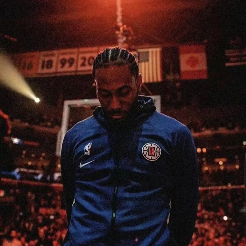 德天空：法比奥-席尔瓦对出场时间不满，考虑冬窗离开多特（德媒：法比奥-席尔瓦出场机会不足心生不满，或冬窗离开多特）