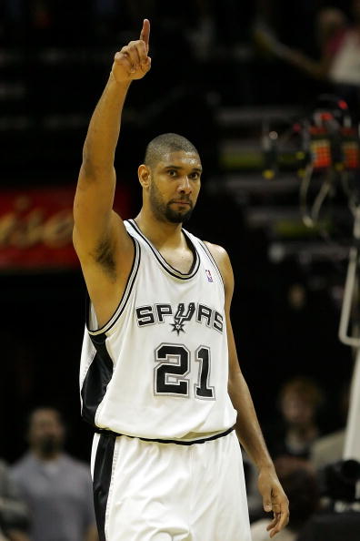 英超半场：迪亚斯世界波，格瓦迪奥尔破门，曼城2-0桑德兰（英超半场战报：迪亚斯轰世界波，格瓦迪奥尔建功，曼城2-0领先桑德兰）